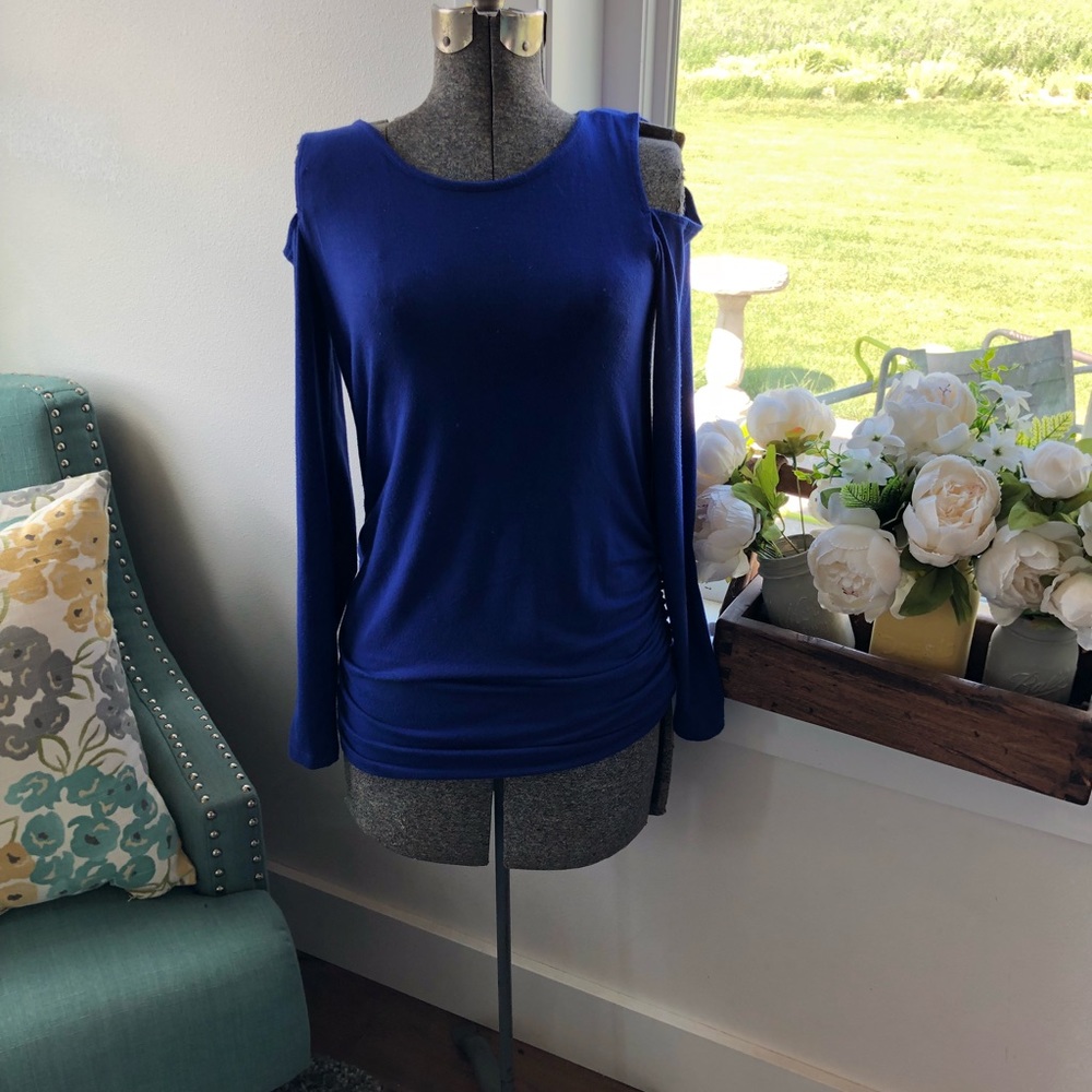 Maternity cold shoulder top